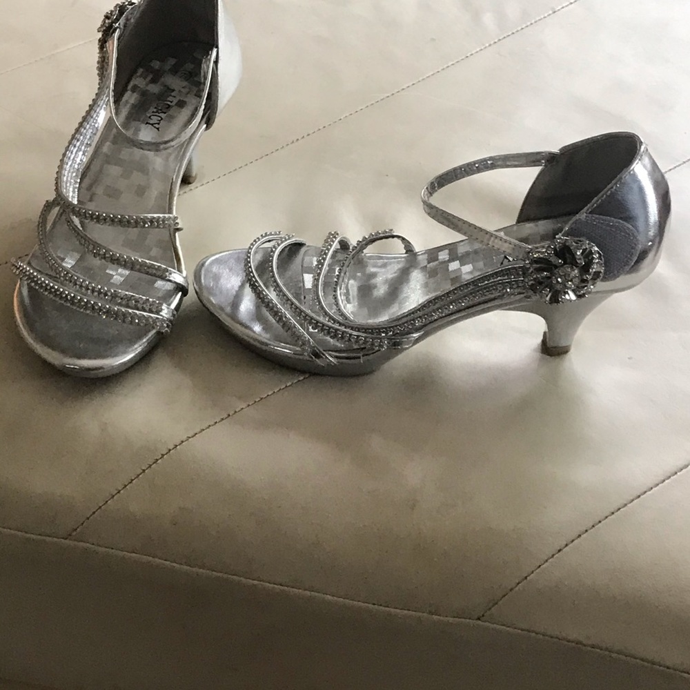 Dress shoes